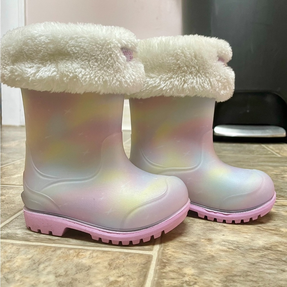 Toddler size 6 boots